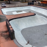 The "9" bowl at Stone Edge Skatepark, Daytona, FL. Photo @derek_antiair